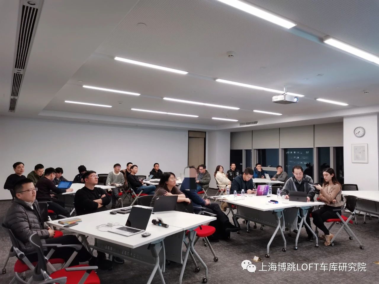 平顶山杭州LOFT车库专题会